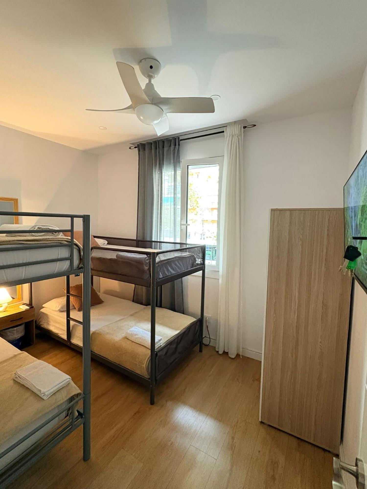 Habitaciones En 巴塞罗那 外观 照片