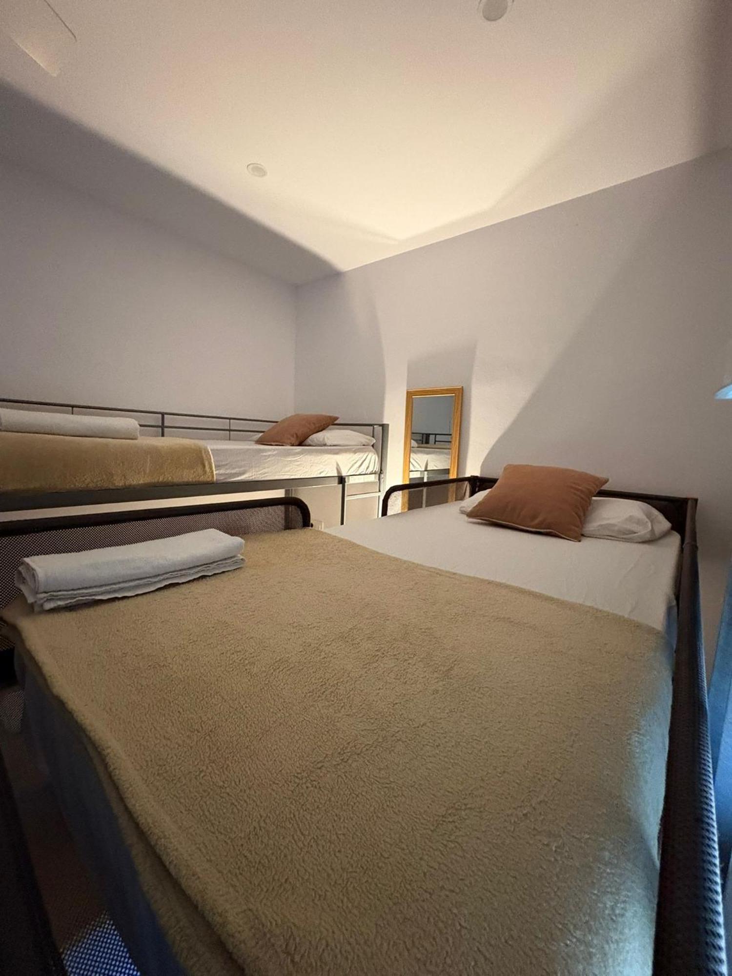 Habitaciones En 巴塞罗那 外观 照片