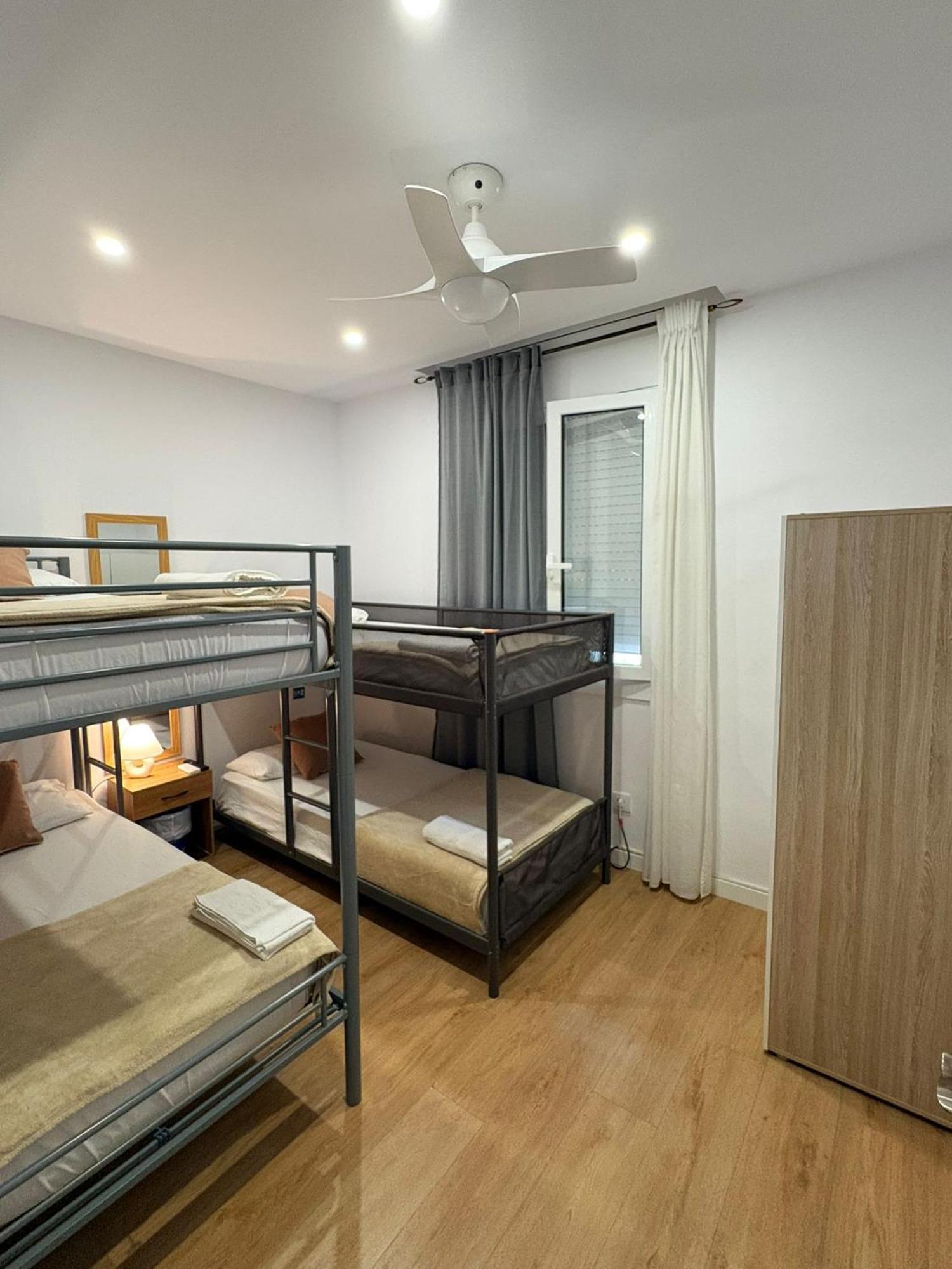 Habitaciones En 巴塞罗那 外观 照片