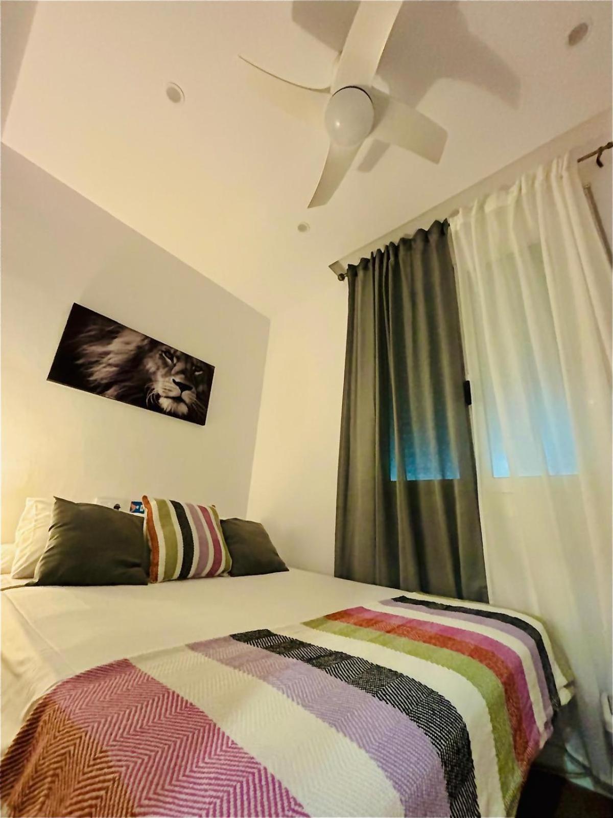 Habitaciones En 巴塞罗那 外观 照片